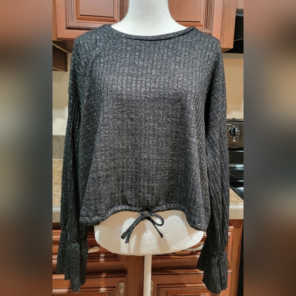 Mustard Seed Oversized Black & Metallic Silver Crop Top Women's Size Large NWT